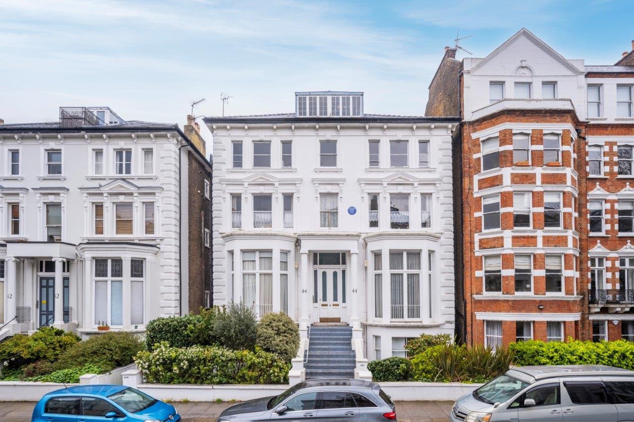 Belsize Park Gardens, Belsize Park, London, NW3 Aston Chase