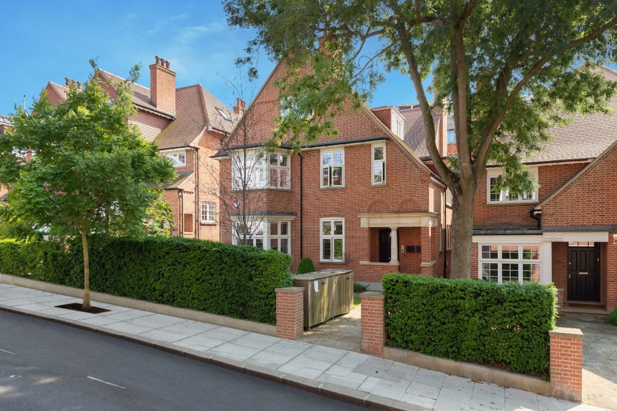 Luxury Redefined at Kidderpore Avenue, Hampstead: Premium Property for Sale in Hampstead