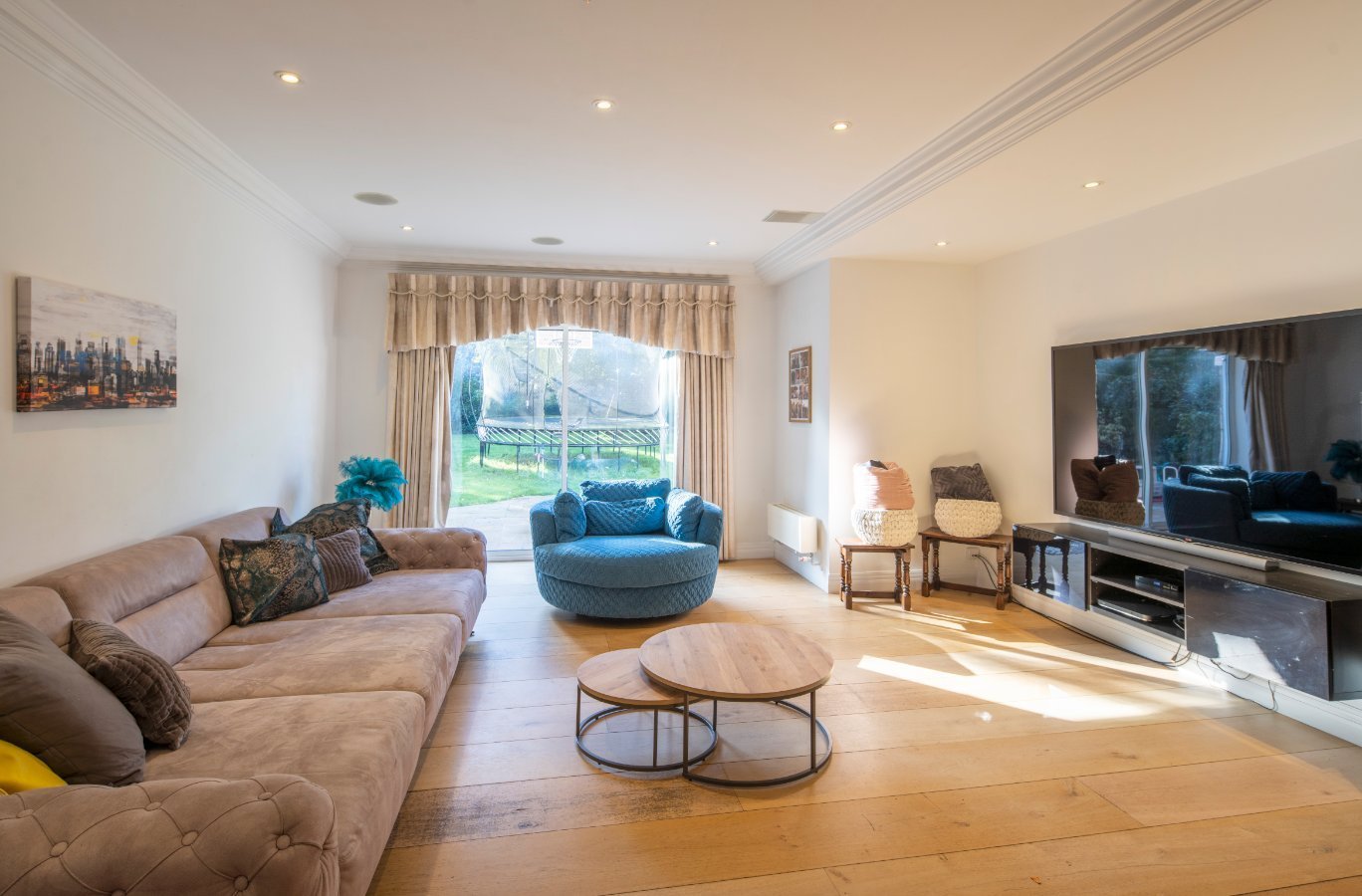 Neville Drive, Hampstead Garden Suburb, London, N2 Aston Chase