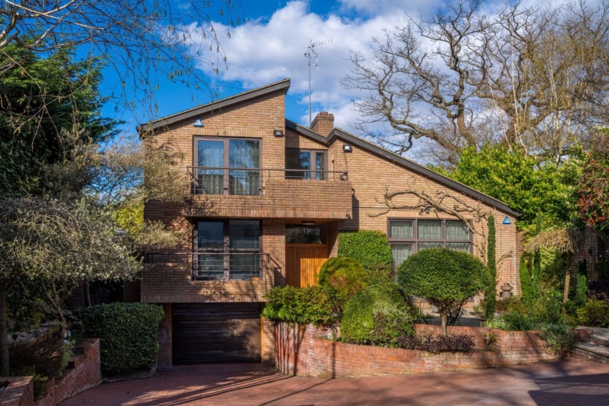40 West Heath Road